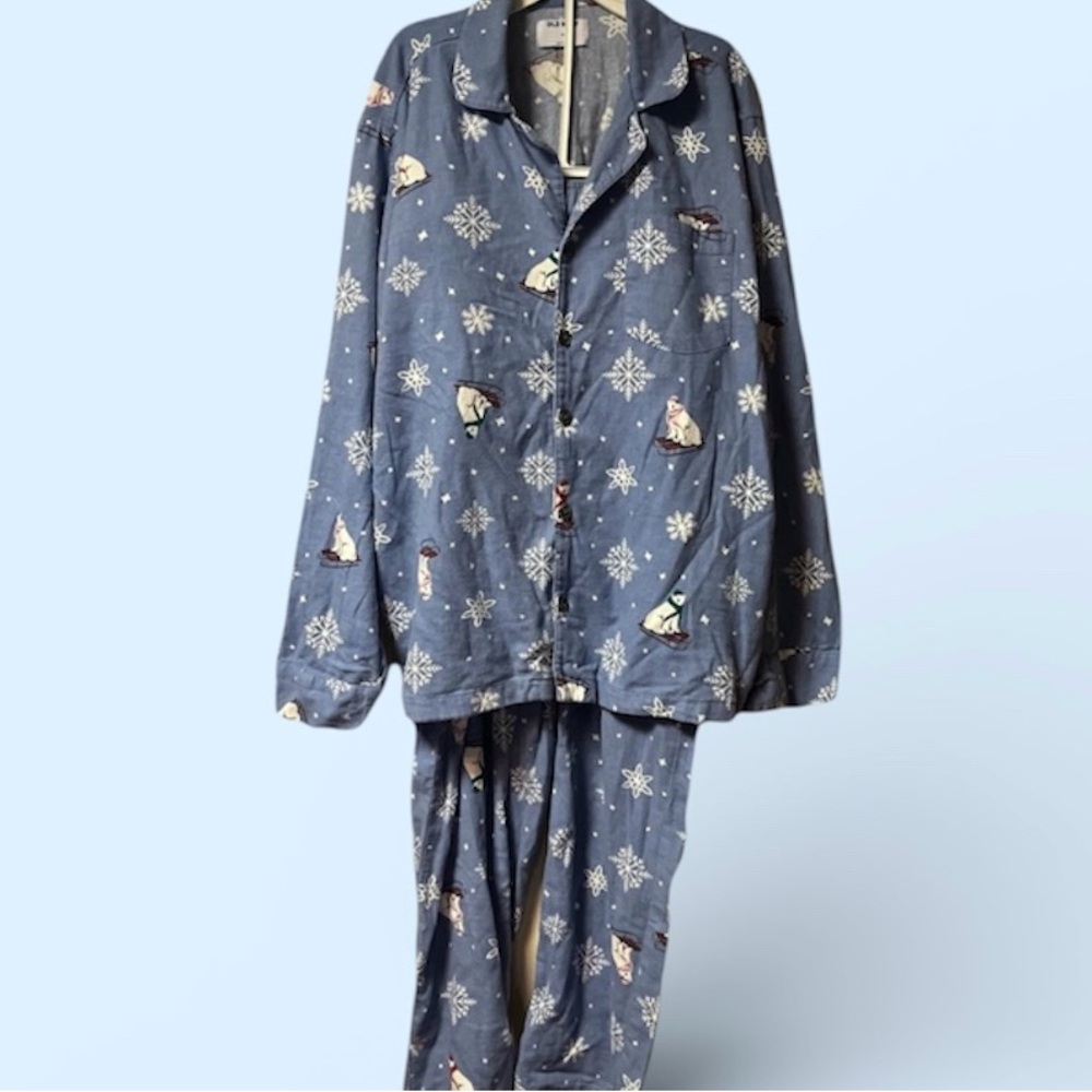 Old Navy ~ Women’s ~ 2 Piece Pajama Set ~ XL~Flannel ~Snowflakes & Polar Bears - Picture 3 of 16